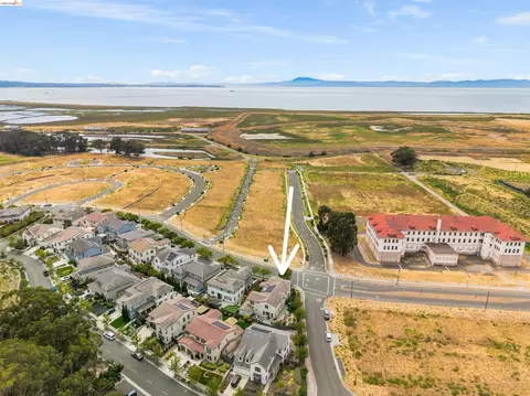 View/Area - 1502 Flagship Dr, Vallejo, CA 94592 photo 7 of 13