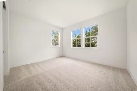 Bedroom - 1502 Flagship Dr, Vallejo, CA 94592 photo 1 of 8