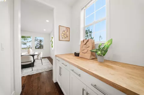 Entry Way - 1502 Flagship Dr, Vallejo, CA 94592 photo 5 of 13