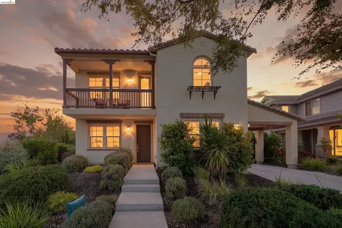 1502 Flagship Dr, Vallejo, CA 94592