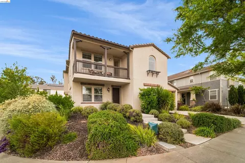 Exterior - 1502 Flagship Dr, Vallejo, CA 94592 photo 19 of 22
