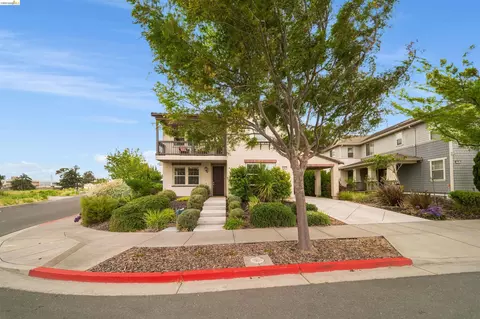 Exterior - 1502 Flagship Dr, Vallejo, CA 94592 photo 15 of 22