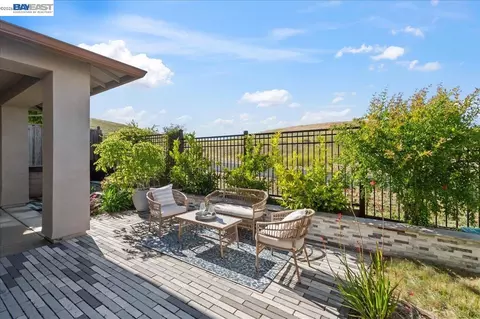 Exterior - 4527 Pine Mountain Way, Dublin, CA 94568 photo 7 of 9