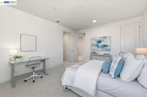 Bedroom - 4527 Pine Mountain Way, Dublin, CA 94568 photo 4 of 5