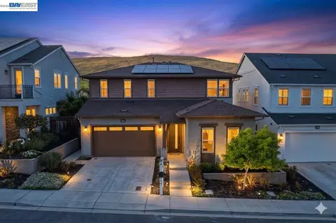 Exterior - 4527 Pine Mountain Way, Dublin, CA 94568 photo 2 of 9