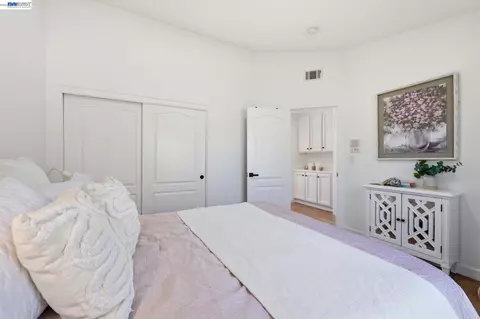 Bedroom - 22024 E Lyndon Loop, Castro Valley, CA 94552 photo 8 of 8