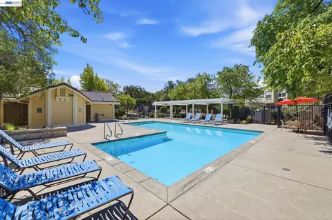 Exterior - 22024 E Lyndon Loop, Castro Valley, CA 94552 photo 10 of 10