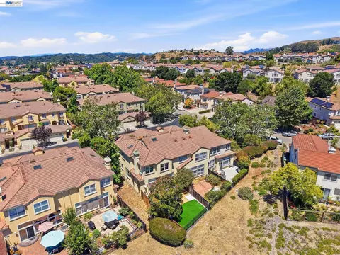 View/Area - 22024 E Lyndon Loop, Castro Valley, CA 94552 photo 12 of 14