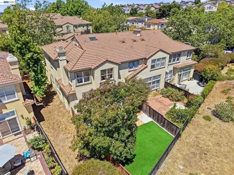 View/Area - 22024 E Lyndon Loop, Castro Valley, CA 94552 photo 2 of 14