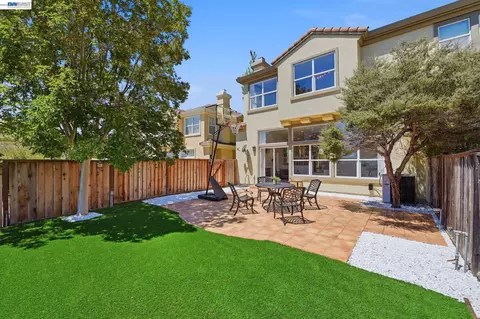 Exterior - 22024 E Lyndon Loop, Castro Valley, CA 94552 photo 6 of 10