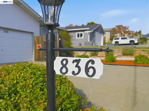 Exterior - 836 Hawthorne Dr, Rodeo, CA 94572 photo 2 of 6