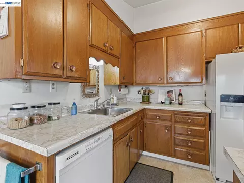 Kitchen - 836 Hawthorne Dr, Rodeo, CA 94572 photo 2 of 2