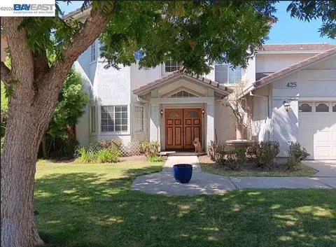 425 Cecelio Way, Tracy, CA 95376