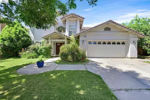 425 Cecelio Way, Tracy, CA 95376 photo 1