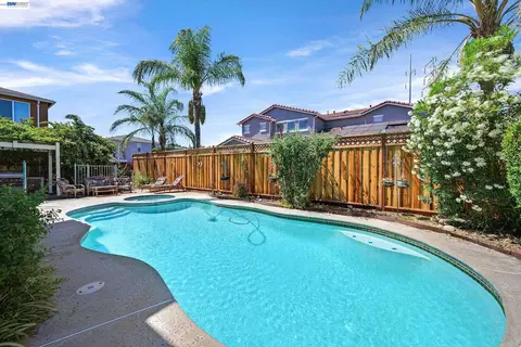 425 Cecelio Way, Tracy, CA 95376 photo 7