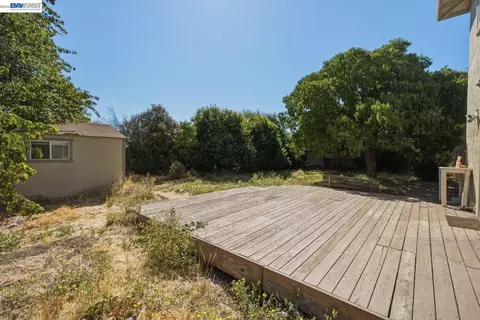 Exterior - 838 Spindrift Pl, Fairfield, CA 94534 photo 4 of 11