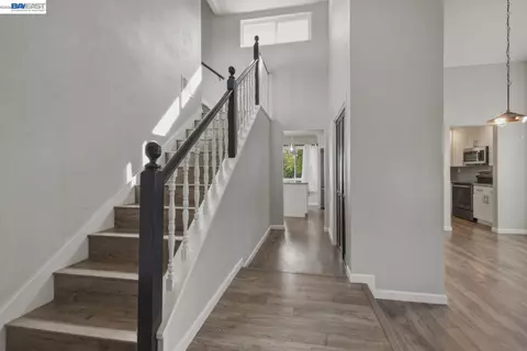 Entry Way - 838 Spindrift Pl, Fairfield, CA 94534 photo 1 of 3