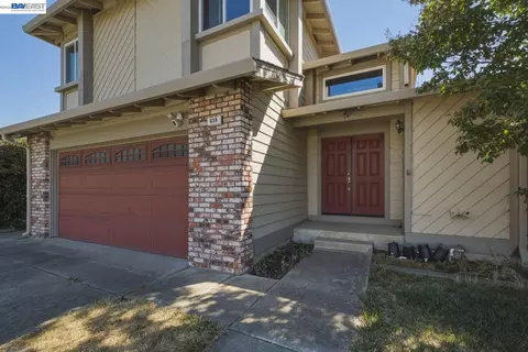 Exterior - 838 Spindrift Pl, Fairfield, CA 94534 photo 2 of 11