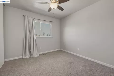 Bedroom - 838 Spindrift Pl, Fairfield, CA 94534 photo 3 of 8