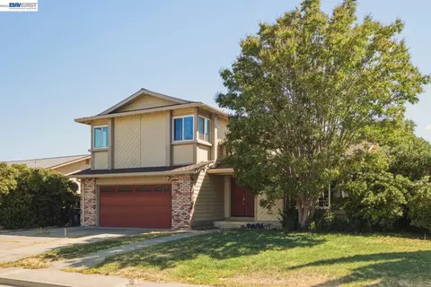 Exterior - 838 Spindrift Pl, Fairfield, CA 94534 photo 10 of 11