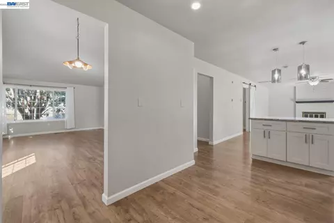 Entry Way - 838 Spindrift Pl, Fairfield, CA 94534 photo 3 of 3