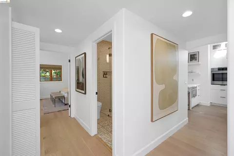 Entry Way - 6833 Sherwick Dr, Berkeley, CA 94705 photo 4 of 10
