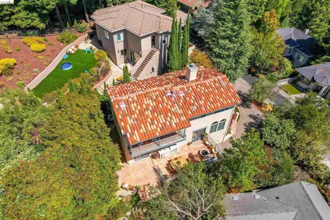 View/Area - 6833 Sherwick Dr, Berkeley, CA 94705 photo 8 of 8
