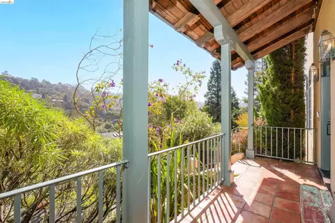 Exterior - 6833 Sherwick Dr, Berkeley, CA 94705 photo 8 of 34