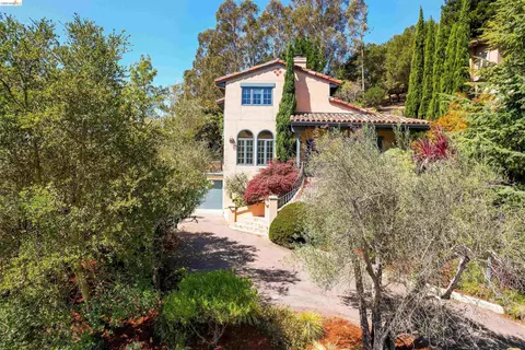 Exterior - 6833 Sherwick Dr, Berkeley, CA 94705 photo 30 of 34