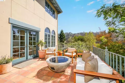 Exterior - 6833 Sherwick Dr, Berkeley, CA 94705 photo 18 of 34