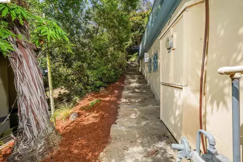 Exterior - 6833 Sherwick Dr, Berkeley, CA 94705 photo 12 of 34