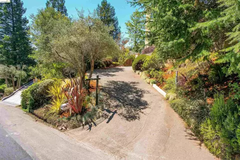 Exterior - 6833 Sherwick Dr, Berkeley, CA 94705 photo 31 of 34