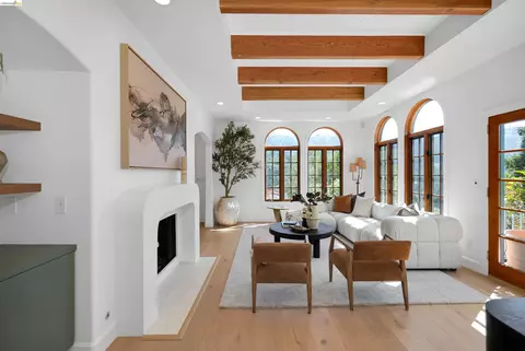 Living - 6833 Sherwick Dr, Berkeley, CA 94705 photo 2 of 4
