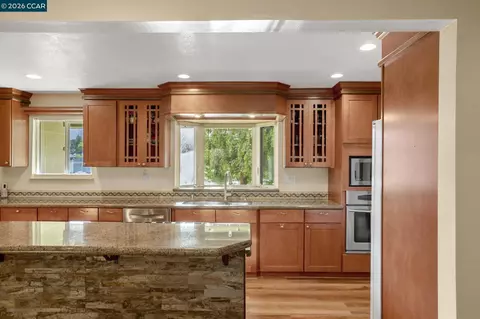 Kitchen - 11 Mt Lee Pl, Clayton, CA 94517 photo 6 of 6