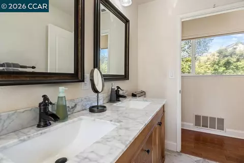 Bath - 11 Mt Lee Pl, Clayton, CA 94517 photo 8 of 8