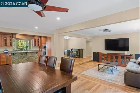 11 Mt Lee Pl, Clayton, CA 94517