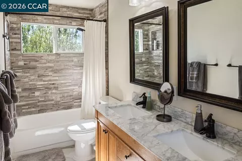 Bath - 11 Mt Lee Pl, Clayton, CA 94517 photo 6 of 8