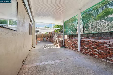 Exterior - 5456 Degnan Dr, Martinez, CA 94553 photo 5 of 7