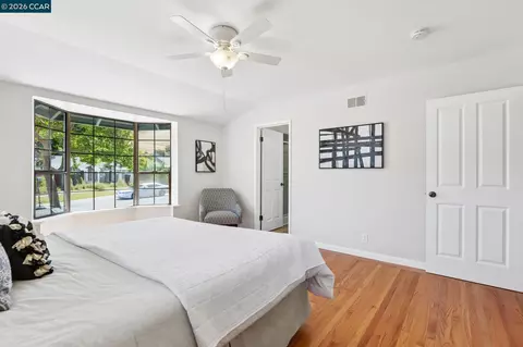 Bedroom - 5456 Degnan Dr, Martinez, CA 94553 photo 3 of 5