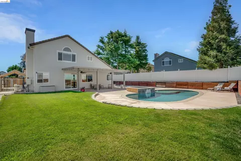 4151 Blossom Ct, Oakley, CA 94561 photo 32