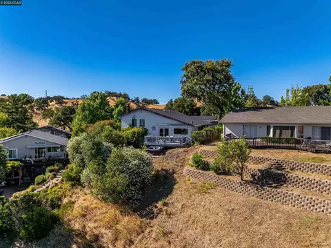 Exterior - 640 Skyline Dr, Martinez, CA 94553 photo 21 of 25