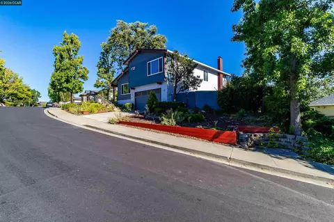 Exterior - 640 Skyline Dr, Martinez, CA 94553 photo 5 of 25