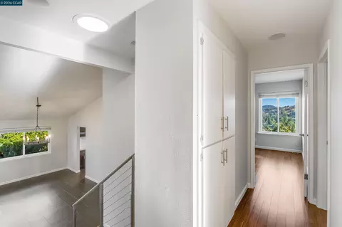 Entry Way - 640 Skyline Dr, Martinez, CA 94553 photo 6 of 6