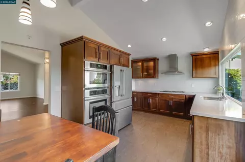 Kitchen - 640 Skyline Dr, Martinez, CA 94553 photo 2 of 7
