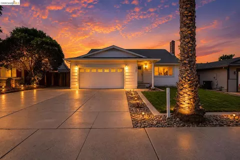 3306 G St, Antioch, CA 94509