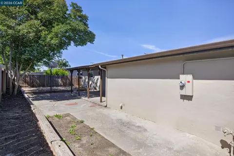 Exterior - 4352 Cheltenham Ct, Concord, CA 94521 photo 3 of 5