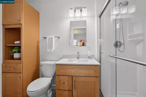 Bath - 4352 Cheltenham Ct, Concord, CA 94521 photo 1 of 2
