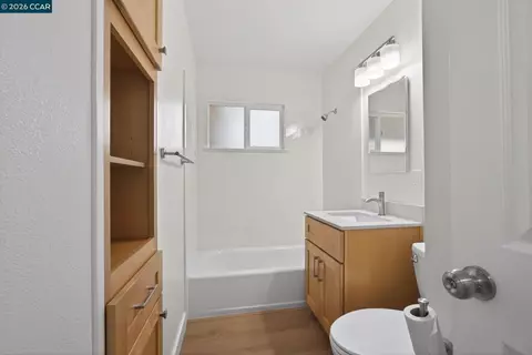 Bath - 4352 Cheltenham Ct, Concord, CA 94521 photo 2 of 2
