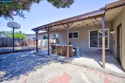 Exterior - 4352 Cheltenham Ct, Concord, CA 94521 photo 1 of 5