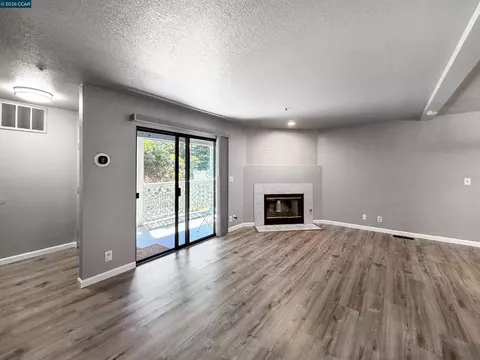 Living - 113 Sea Crest Cir, Vallejo, CA 94590 photo 1 of 5